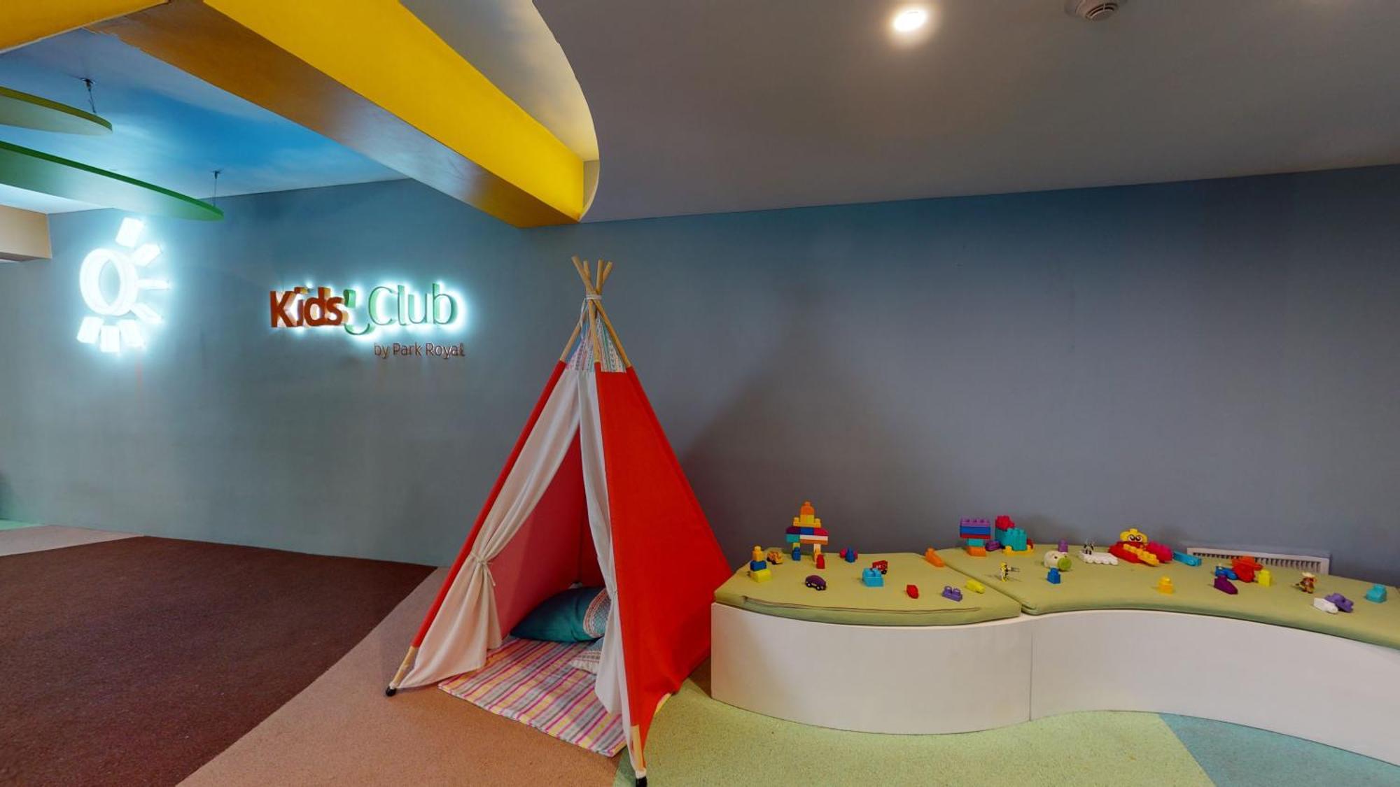 Grand Park Royal Puerto Vallarta Exterior foto Kids Club